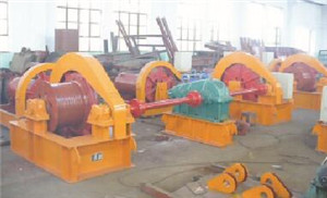QH弧形門卷揚(yáng)式啟閉機(jī)